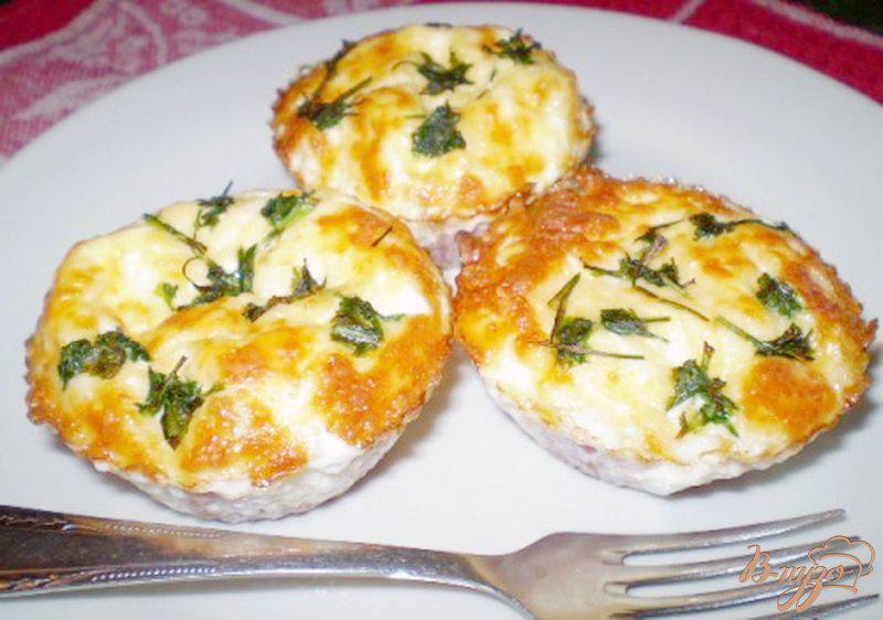 Фото приготовление рецепта: Яйца запеченные в духовке шаг №5