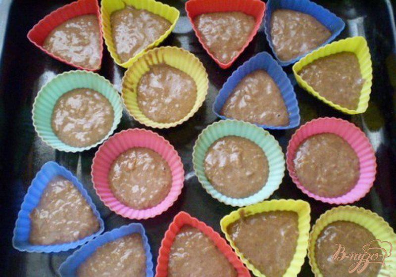 Фото приготовление рецепта: Шоколадные кексы с тыквой шаг №5