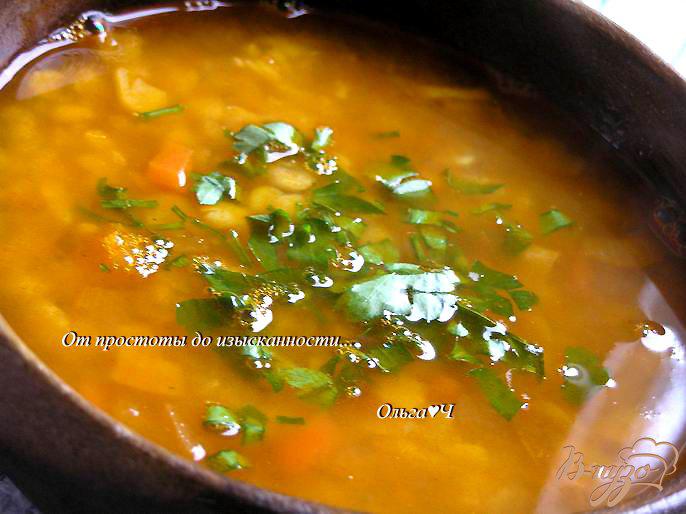 Фото приготовление рецепта: Томатно-гороховый суп шаг №6