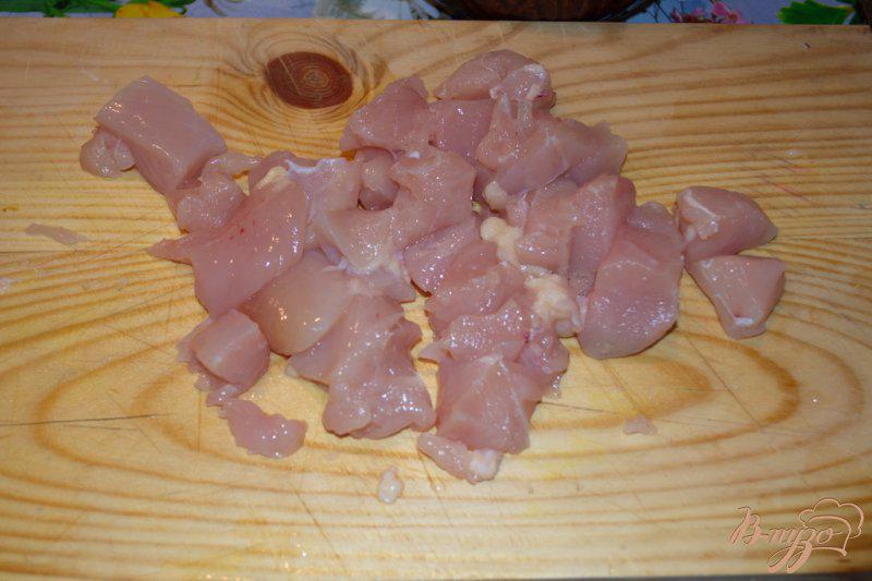 Фото приготовление рецепта: Жаркое с капустой и курицей в горшочке шаг №1