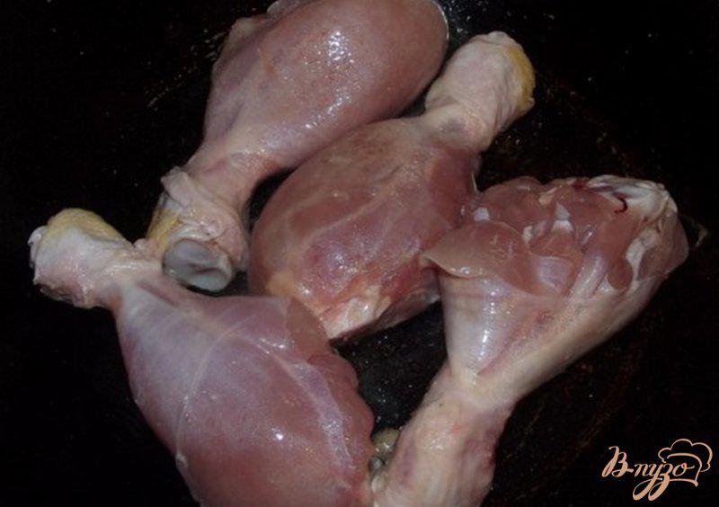 Фото приготовление рецепта: Курица в тесте с грибами шаг №2