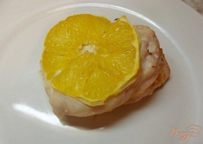 Фото приготовление рецепта: Куриная грудка запеченая с апельсином шаг №9