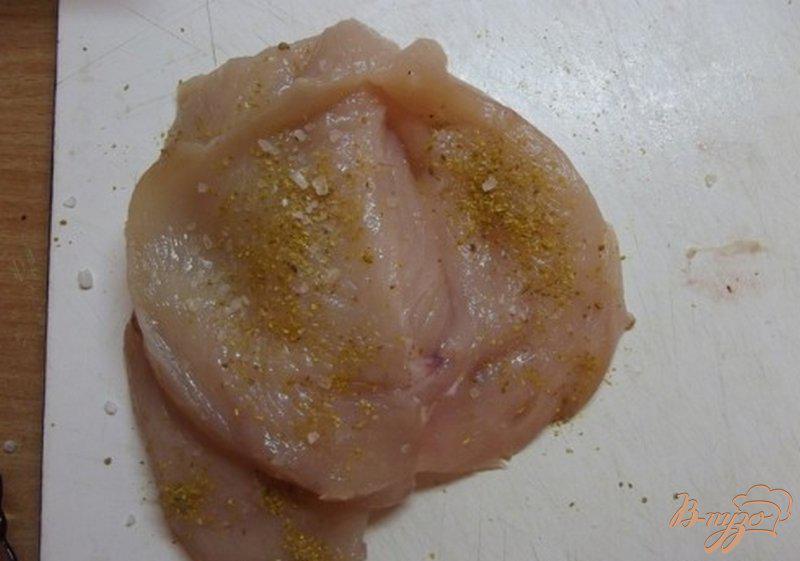 Фото приготовление рецепта: Куриная грудка запеченая с апельсином шаг №4