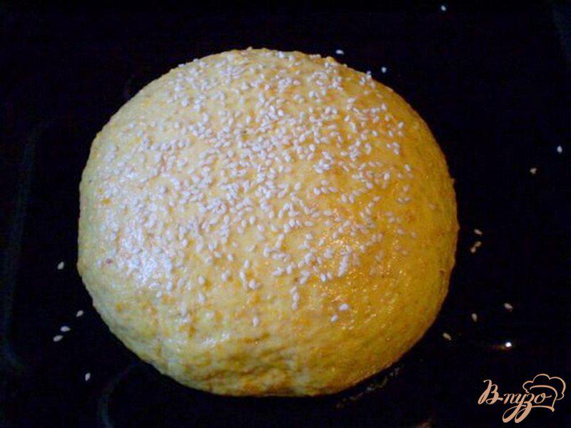 Фото приготовление рецепта: Тыквенный хлеб с отрубями и кунжутом шаг №5