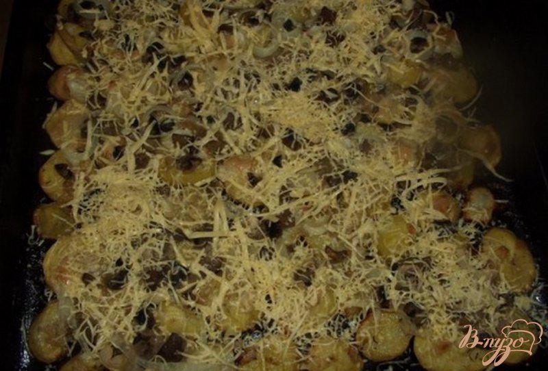 Фото приготовление рецепта: Картофель запеченный с грибами шаг №7