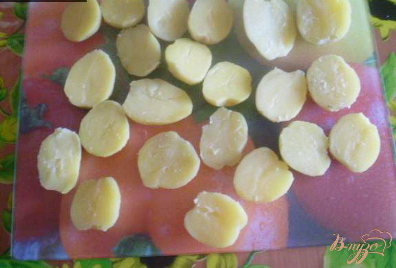 Фото приготовление рецепта: Картофель фаршированный сельдью шаг №1