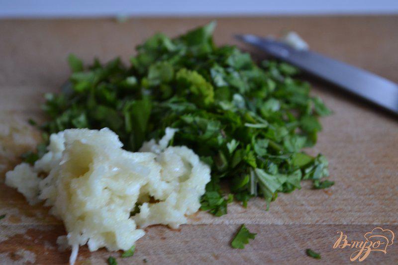 Фото приготовление рецепта: Острый свекольный салат с арахисом шаг №4