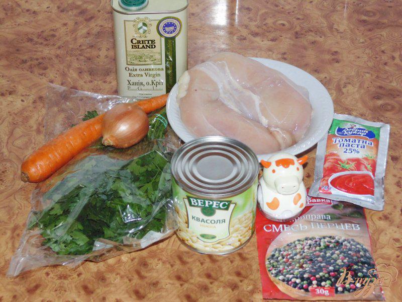 Фото приготовление рецепта: Быстрая фасоль в томате с куриным мясом шаг №1