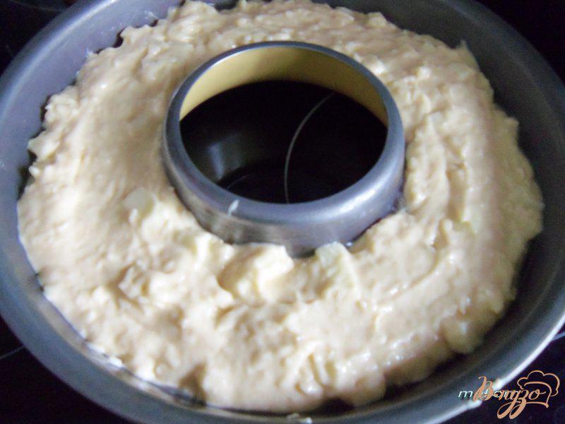 Фото приготовление рецепта: Кокосово-яблочный пирог шаг №6
