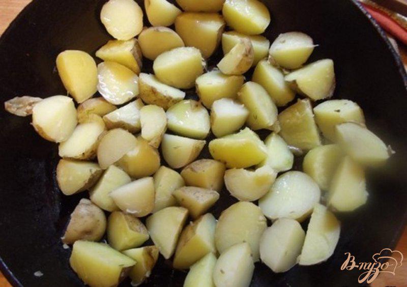 Фото приготовление рецепта: Молодой картофель в кислом соусе шаг №1