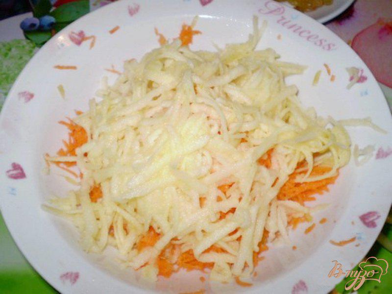 Фото приготовление рецепта: Детский витаминный салат шаг №4