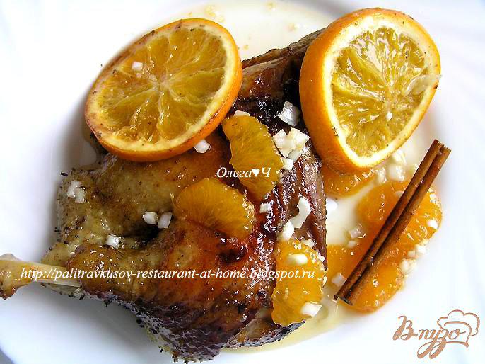 Фото приготовление рецепта: Индоутка в апельсинах и белом вине с мандариновым чатни (в мультиварке) шаг №7
