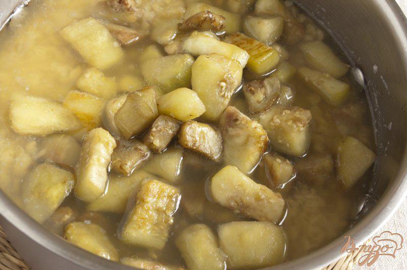 Фото приготовление рецепта: Чечевичный суп-пюре с баклажаном шаг №4