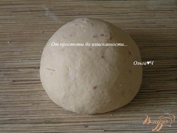Фото приготовление рецепта: Творожно-малиновые пончики с цитрусовым мороженым шаг №4