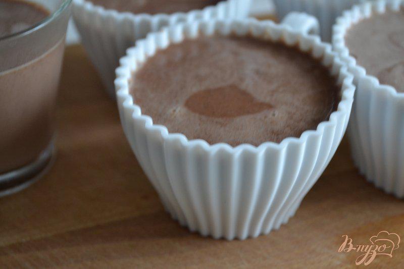 Фото приготовление рецепта: Шоколадный десерт «Лесной орешек» шаг №2