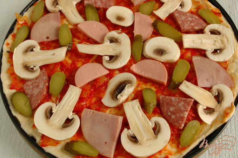 Фото приготовление рецепта: Пицца «Viva Italia» шаг №2