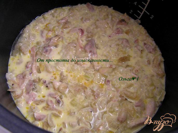 Фото приготовление рецепта: Фриттата с курицей, рисом и капустой (в мультиварке) шаг №3