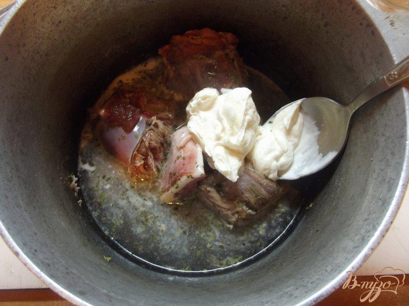 Фото приготовление рецепта: Баран тушеный с сельдереем шаг №4