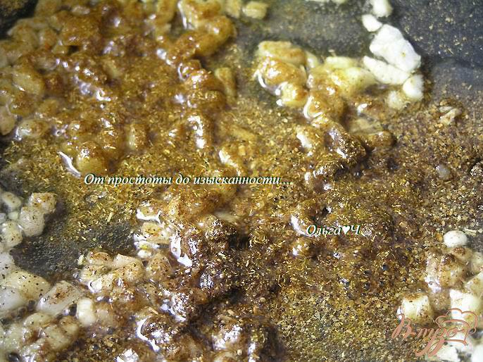 Фото приготовление рецепта: Шарики из креветок в кокосовом соусе с карри шаг №4