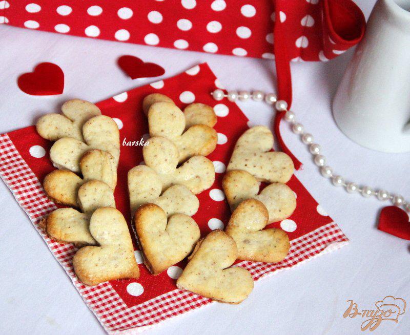 Фото приготовление рецепта: Печенье-крекеры на сыворотке шаг №10