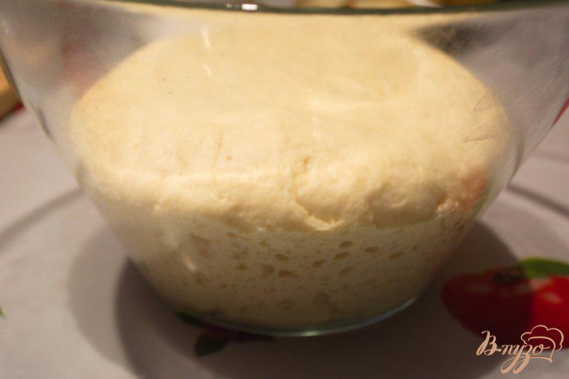 Фото приготовление рецепта: Хлебный рулет с сыром шаг №5