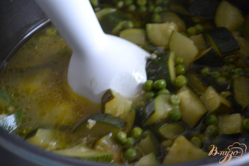 Фото приготовление рецепта: Густой овощной суп с булгуром шаг №4