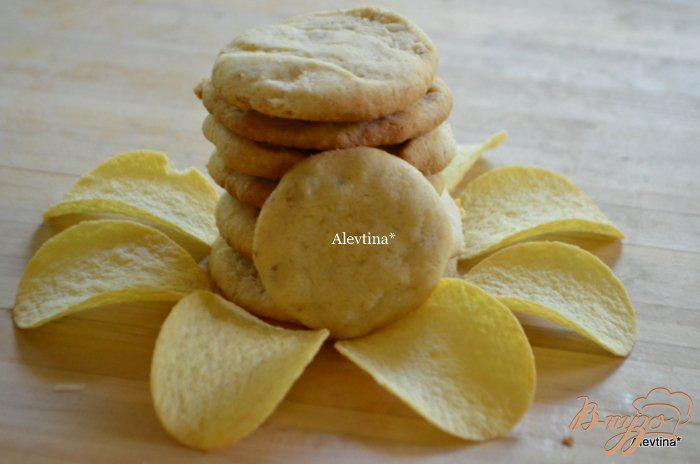 Фото приготовление рецепта: Печенье с картофельными чипсами шаг №7