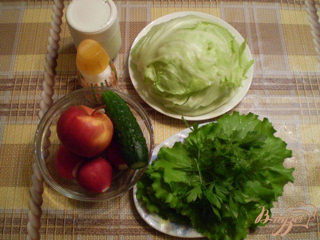Фото приготовление рецепта: Овощной салат с яблоком и майонезом шаг №1
