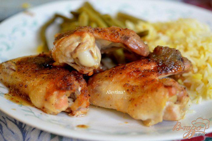 Фото приготовление рецепта: Куриные крылышки с медово-хреновой горчичной глазурью шаг №4