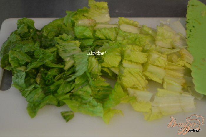 Фото приготовление рецепта: Салат овощной с чесночной заправкой шаг №1