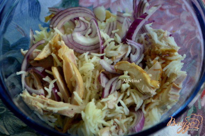 Фото приготовление рецепта: Куриный салат с авокадо шаг №1
