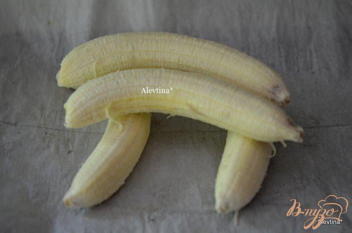 Фото приготовление рецепта: Банан замороженный в шоколаде шаг №1