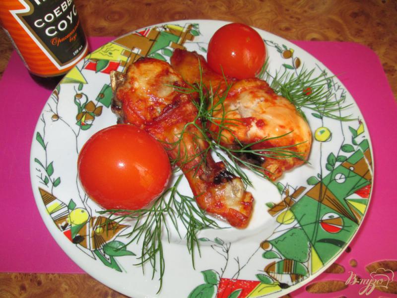 Фото приготовление рецепта: Голень курицы в маринаде из соевого соуса шаг №7