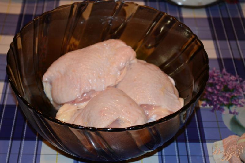 Фото приготовление рецепта: Курица в соусе Терияки с рисом и изюмом шаг №1