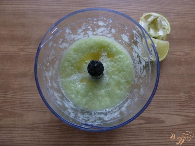 Фото приготовление рецепта: Лимонад из огурцов шаг №2