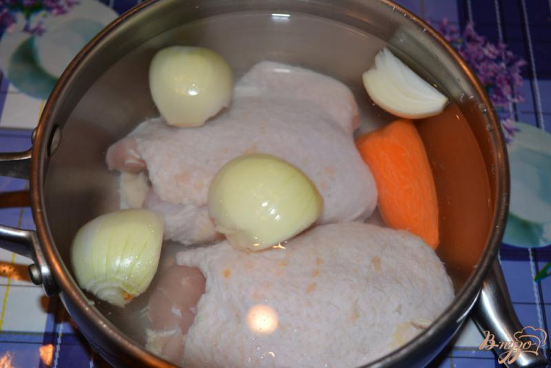 Фото приготовление рецепта: Вареники с мясом курицы шаг №3