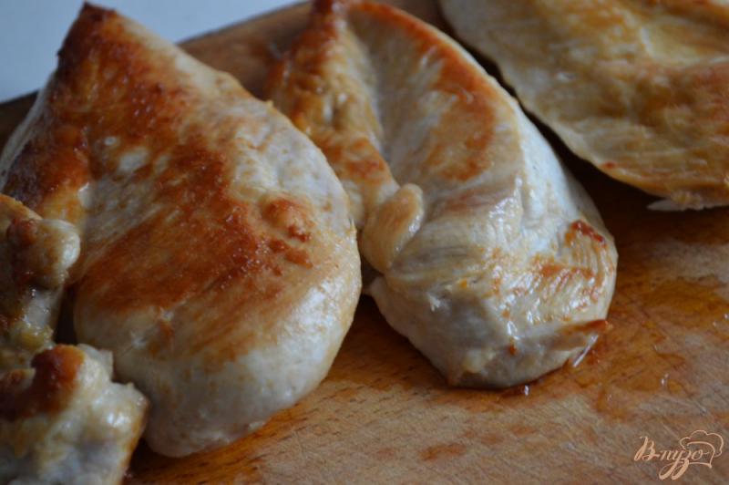 Фото приготовление рецепта: Куриные грудки с беконом и моцареллой шаг №1