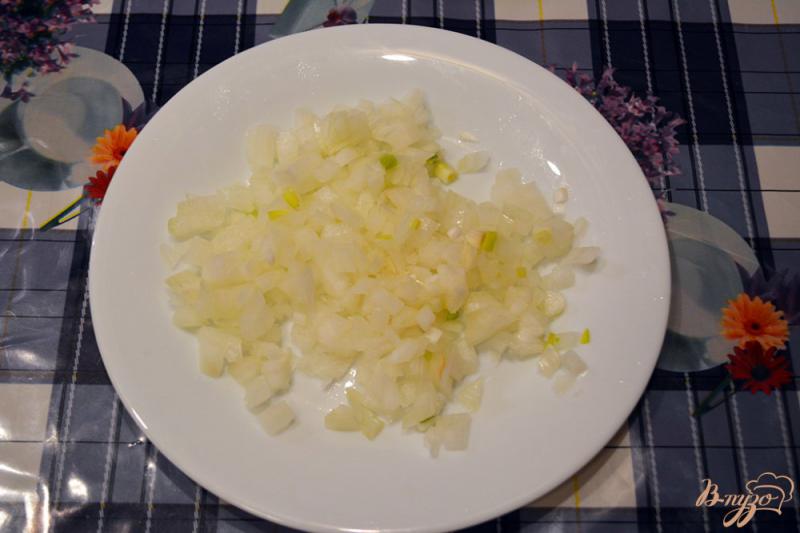 Фото приготовление рецепта: Картофель с начинкой запеченый с сыром шаг №3