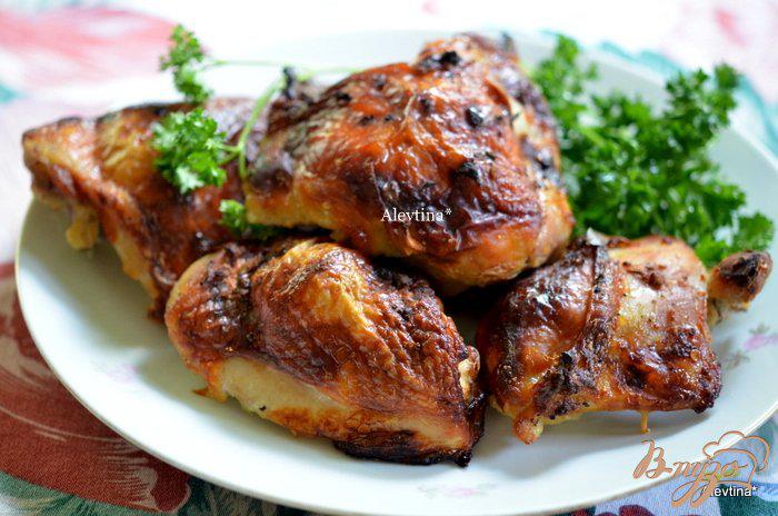 Фото приготовление рецепта: Куриные бедрышки в кефирном маринаде шаг №3