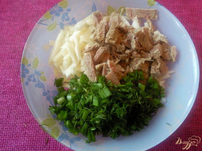 Фото приготовление рецепта: Овощной салат с мясом шаг №2