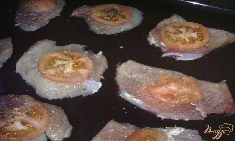 Фото приготовление рецепта: Мясо по-купечески(с грибами) шаг №2