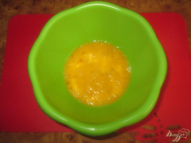 Фото приготовление рецепта: Жареный сыр с медово-горчичным соусом шаг №3