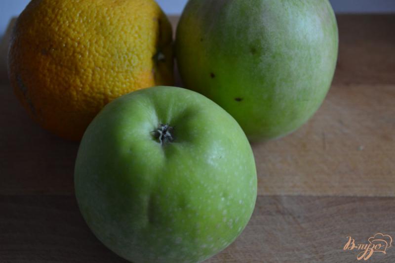 Фото приготовление рецепта: Яблочно-апельсиновый пирог шаг №4