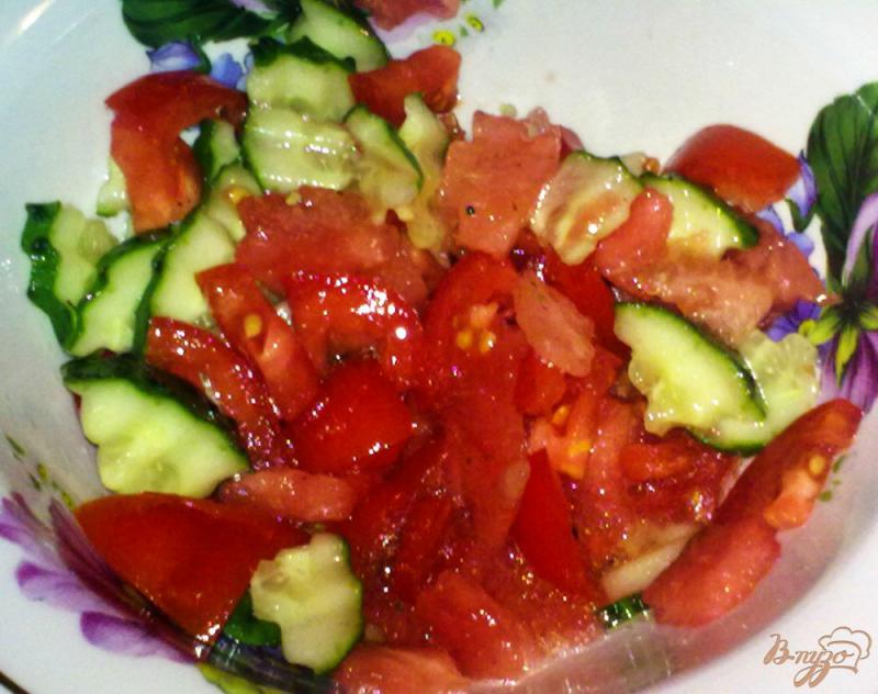 Фото приготовление рецепта: Салат с арбузом шаг №4