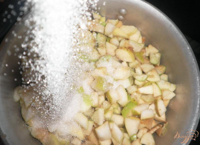 Фото приготовление рецепта: Грушево-яблочное варенье шаг №4