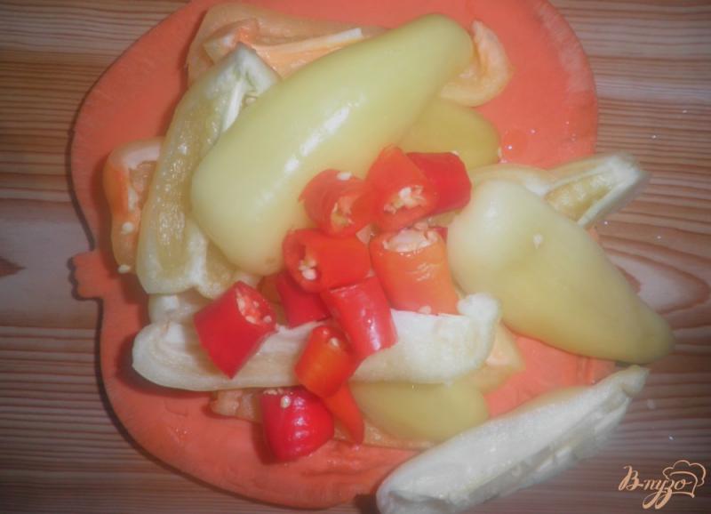 Фото приготовление рецепта: Консервированные овощи Лето в банке шаг №2