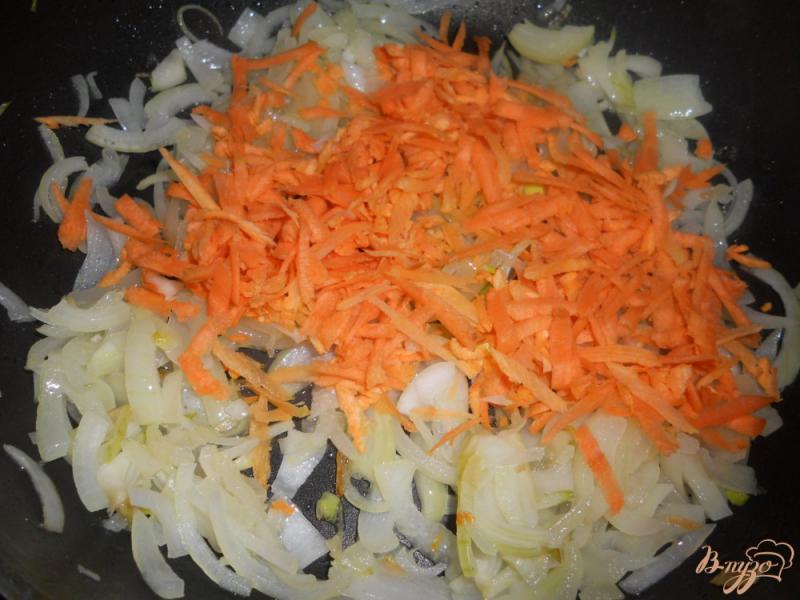 Фото приготовление рецепта: Голубцы в томатно-сметанном соусе шаг №6