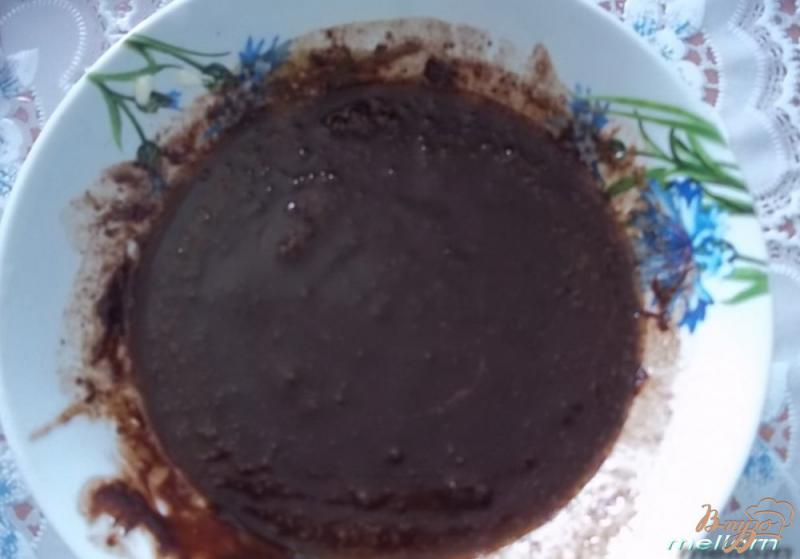 Фото приготовление рецепта: Медово-шоколадно-банановый торт шаг №2