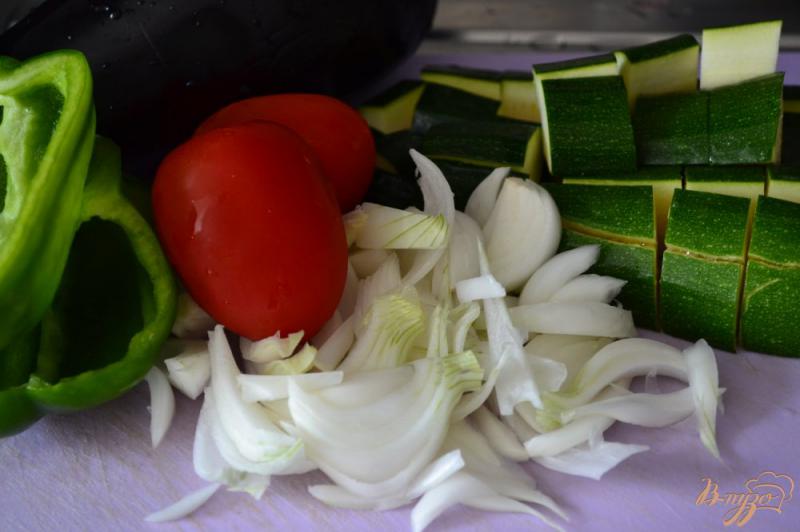Фото приготовление рецепта: Овощное рагу по-провансальски с яйцом пашот шаг №1