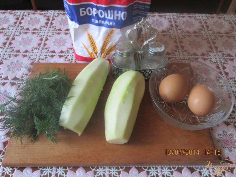 Фото приготовление рецепта: Кабачковые оладьи. шаг №1